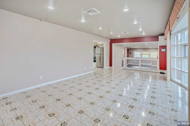 500 Prospect Ave, Ridgefield, NJ 07657