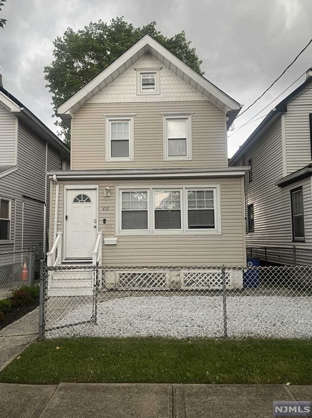 416 Davis Ave, Kearny NJ  07032-3510 exterior