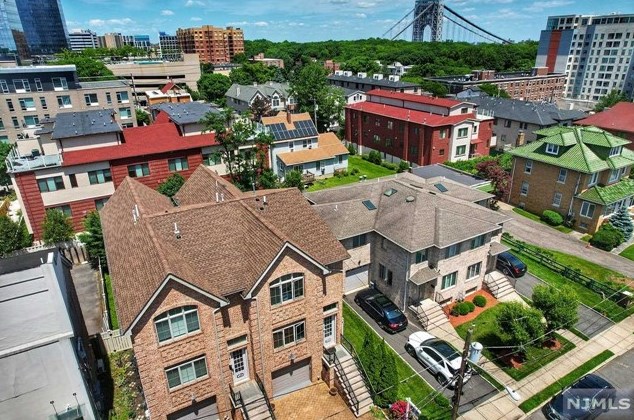 161 English St, West Fort Lee, NJ 07024