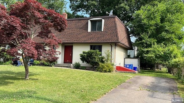 121 Hickory Ave, Tenafly NJ  07670-1509 exterior