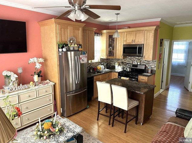 67 Koster St, Wallington NJ  07057-1319 exterior