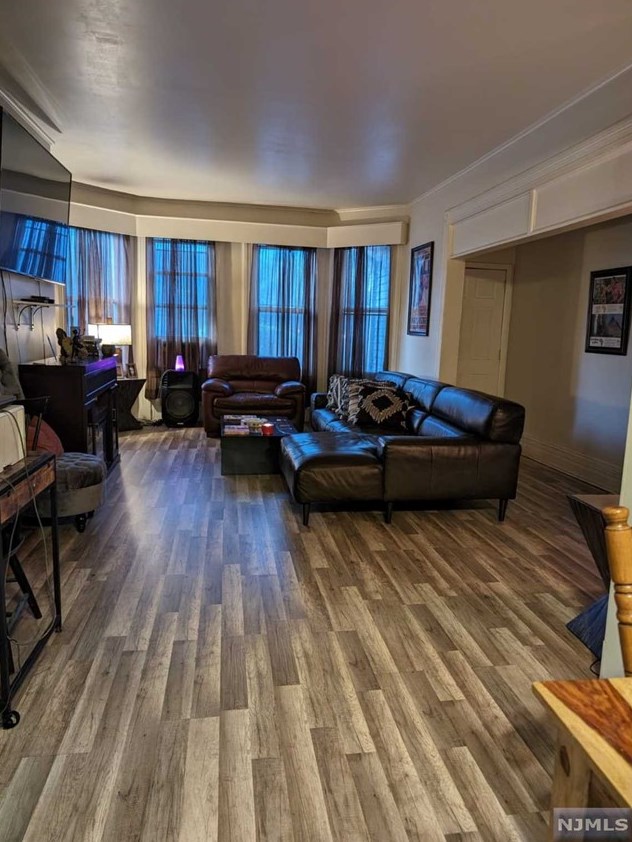 560 Broadway, Paterson NJ  07514-1147 exterior