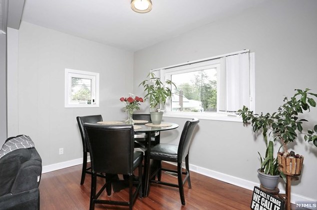 89 Harcourt Ave, Bergenfield NJ  07621-1952 exterior