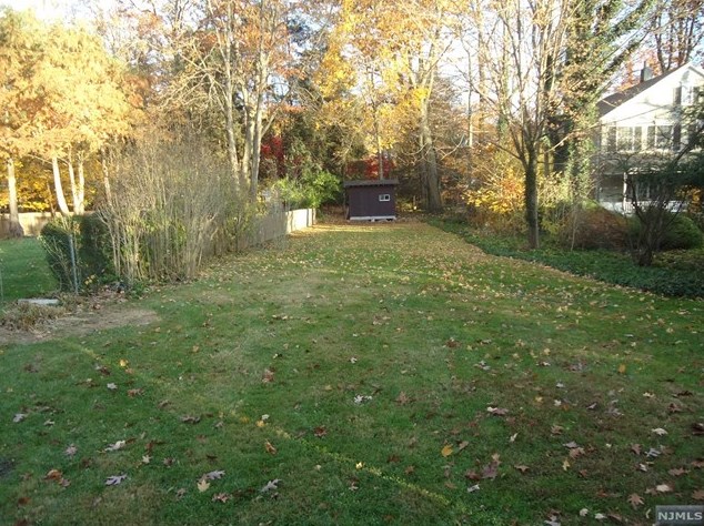185 Park Ave, Allendale, NJ 07401