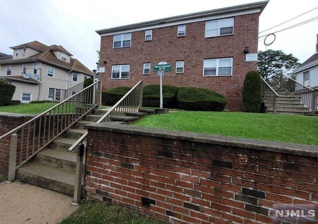 274 Park St #7, Hackensack, NJ 07601