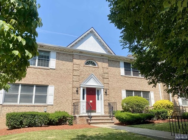 10 S Irving St Apt 11b, Ridgewood, NJ