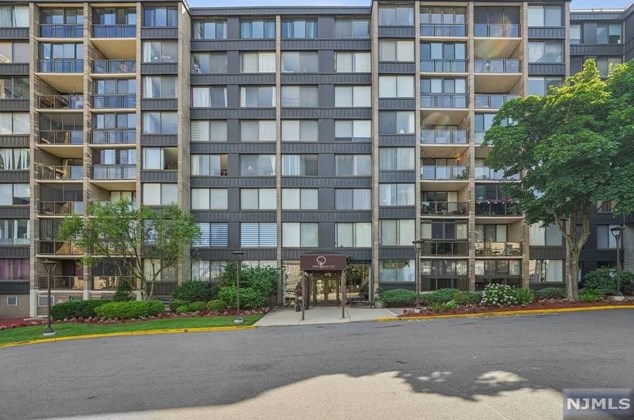 9060 Palisade Ave #710, North Bergen, NJ 07047
