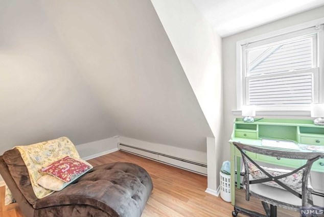 55 Chestnut St, Dumont NJ  07628-3214 exterior
