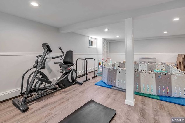 55 Chestnut St, Dumont NJ  07628-3214 exterior