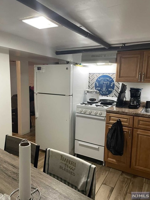 754 Highland Ave, Newark NJ  07104-2306 exterior