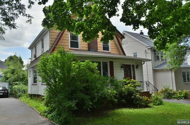 248 Maplewood Ave, Bogota, NJ 07603