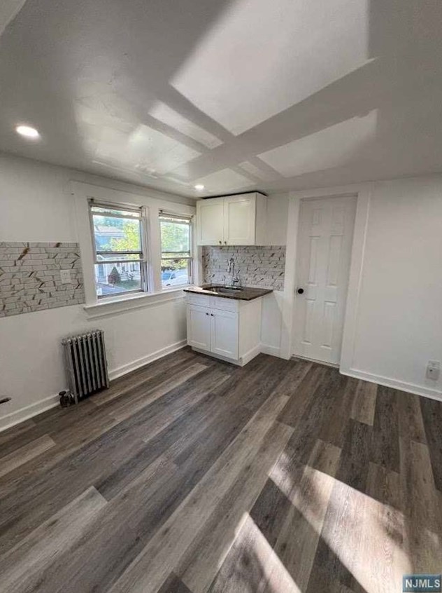 216 E 9th St, Clifton, NJ 07011