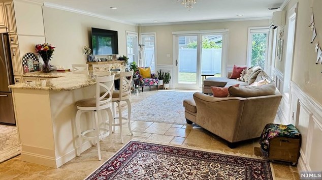 116 Wood St, Wyckoff, NJ 07481