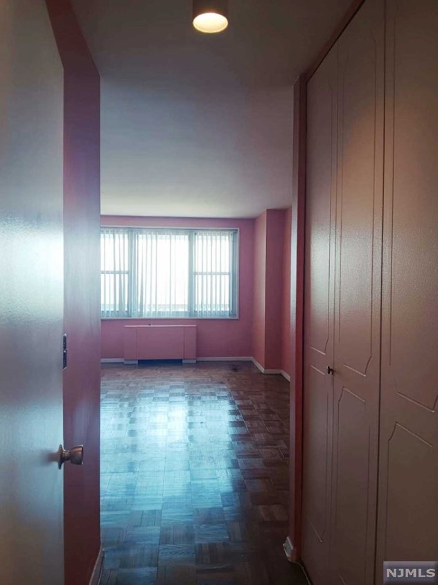 2000 Linwood Ave #21d, West Fort Lee, NJ 07024