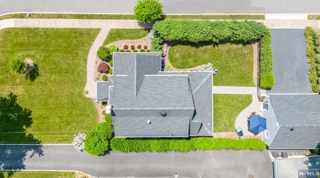 162 Pleasant Ave, Ridgewood NJ  07450-3525 exterior