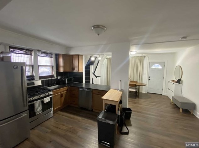 57 Malcolm Ave, Outwater NJ  07026-1523 exterior