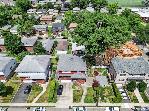1431 14th St, West Fort Lee, NJ 07024