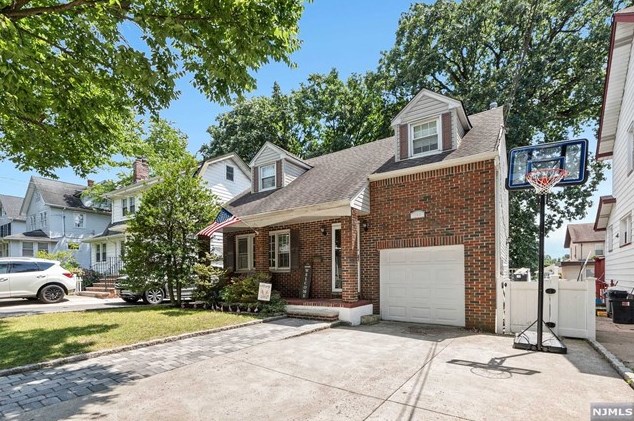 160 Cypress Ave, Bogota, NJ 07603
