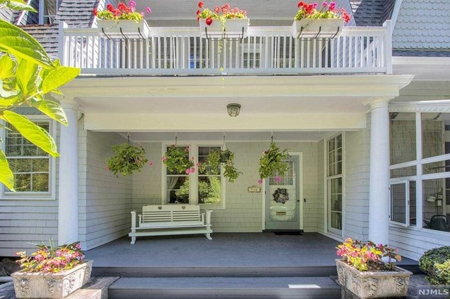 140 Hillside Ave, Englewood, NJ 07631-3024