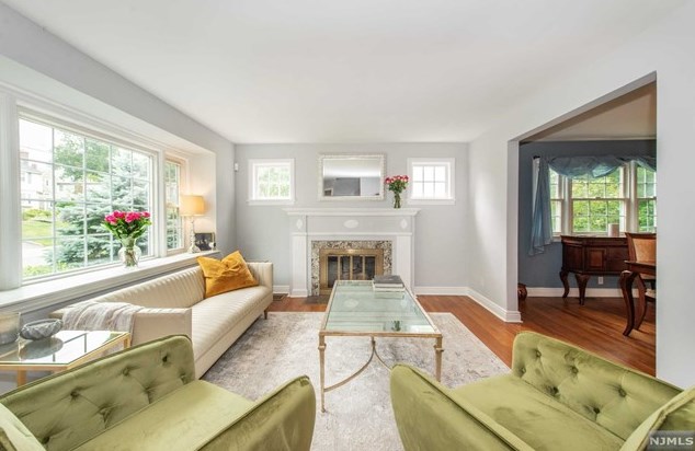 7 Mckinley Ave, West Caldwell, NJ 07006