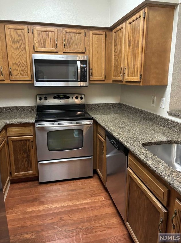 43 Wescott Rd, Bedminster, NJ 07921-2005