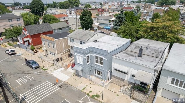 1456 44th St, North Bergen, NJ 07047