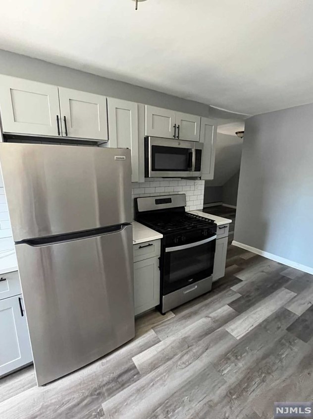 13-15 Vincent St #apt 3, Newark, NJ 07105