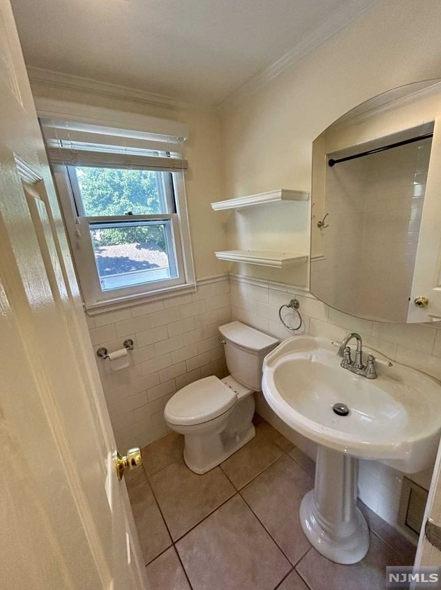 772 Morton St, East Rutherford NJ 07073-1609 exterior