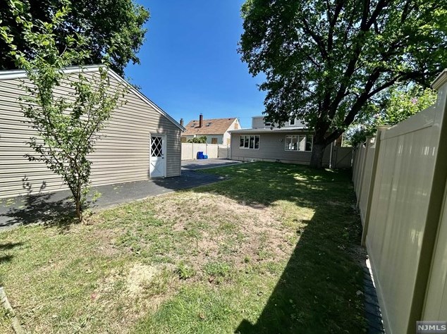 772 Morton St, East Rutherford NJ 07073-1609 exterior