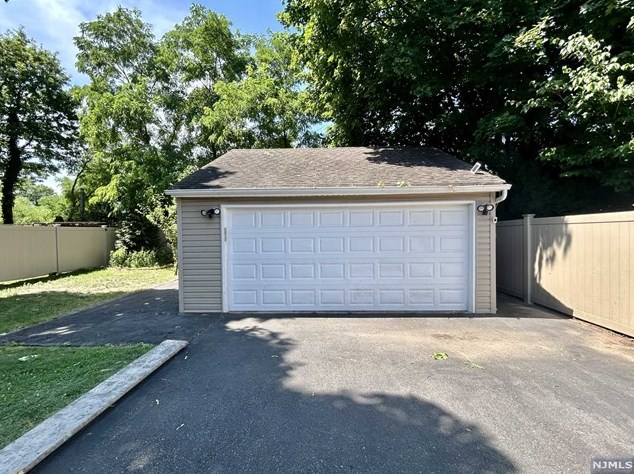 772 Morton St, East Rutherford NJ 07073-1609 exterior