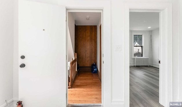 13-15 Netherwood Pl, Newark, NJ 07106