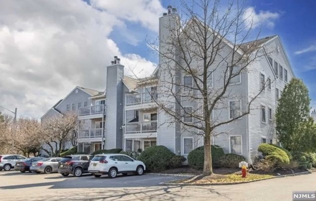 30 Quartz Ln, Paterson, NJ 07501