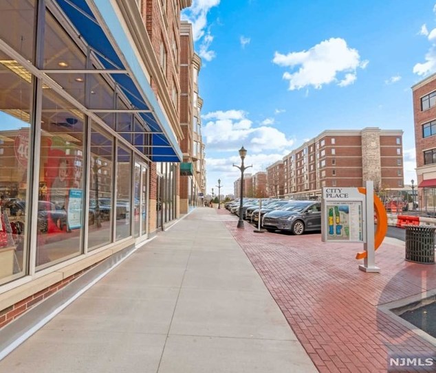 3218 City Pl #3218, Edgewater, NJ 07020