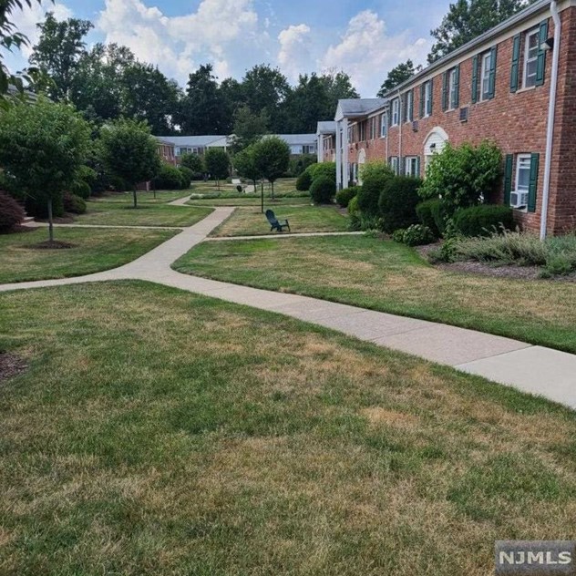 51 Roseland Ave #18, West Caldwell, NJ 07006