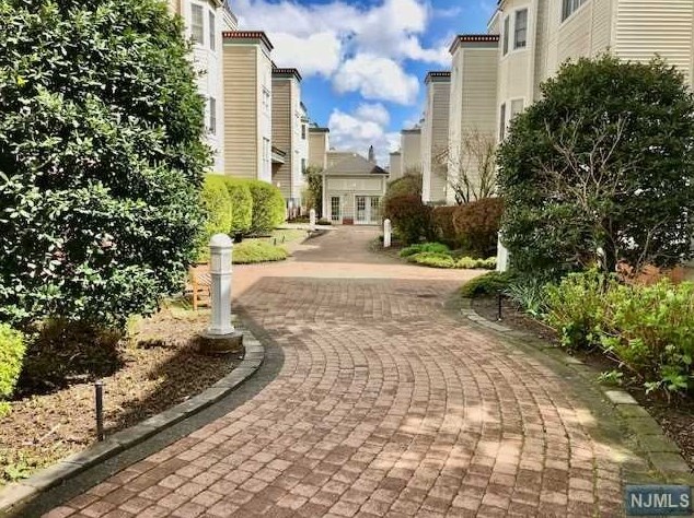 355 The Promenade #355, Edgewater, NJ 07020