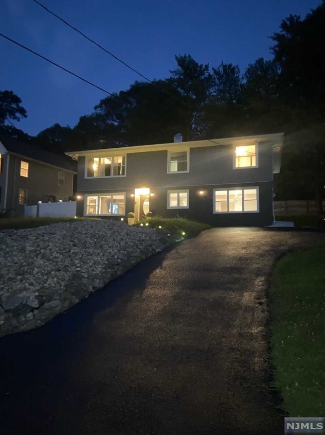 24 Tall Oaks Dr, Hardyston NJ  07419-2022 exterior