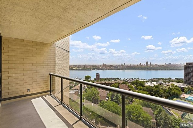 800 Palisade Ave #1601, West Fort Lee, NJ 07024