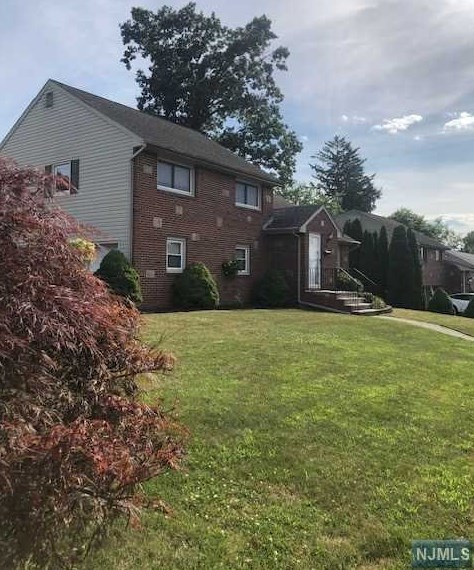 488 Henley Ave, N Milford, NJ 07646