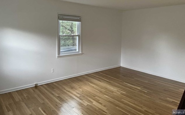 119 Second St, Mahwah, NJ 07430-1221