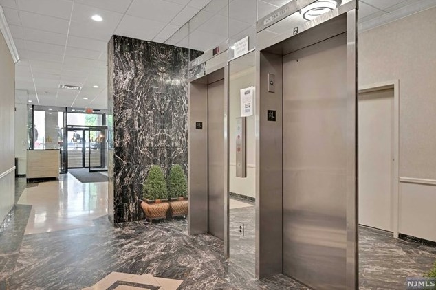 1600 Center Ave #2g, West Fort Lee, NJ 07024