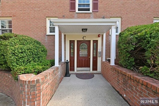 605 Grove St #c 3, Clifton, NJ 07013