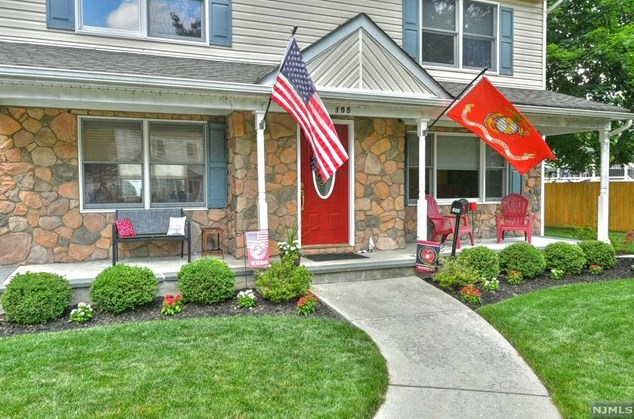 155 Hopkins St, Hillsdale, NJ 07642