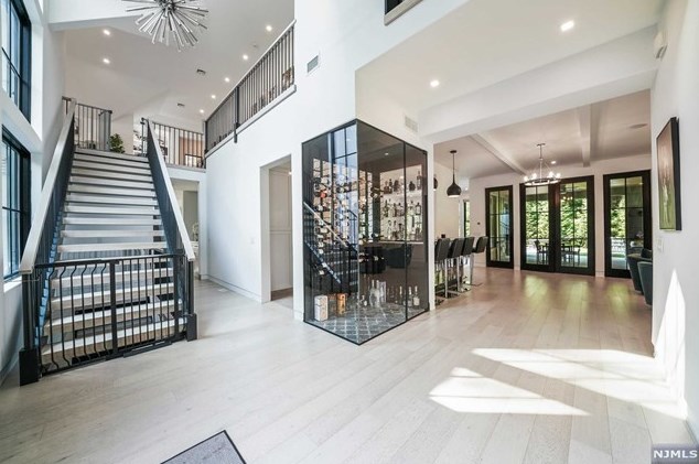 324 Hardenburgh Ave, Demarest, NJ 07627