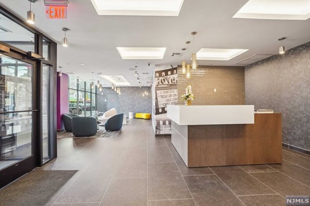 620 Bloomfield Ave, Bloomfield, NJ 07003-2521