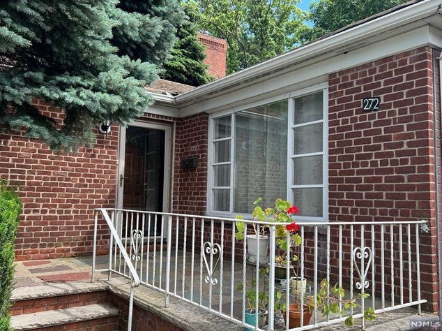 272 Westview Ave, West Fort Lee, NJ 07024