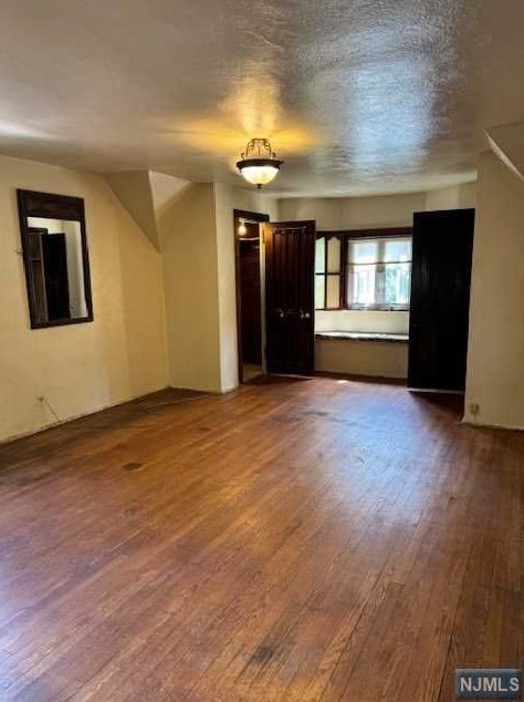 209 Herrick Ave, Teaneck NJ 07666-3306 exterior