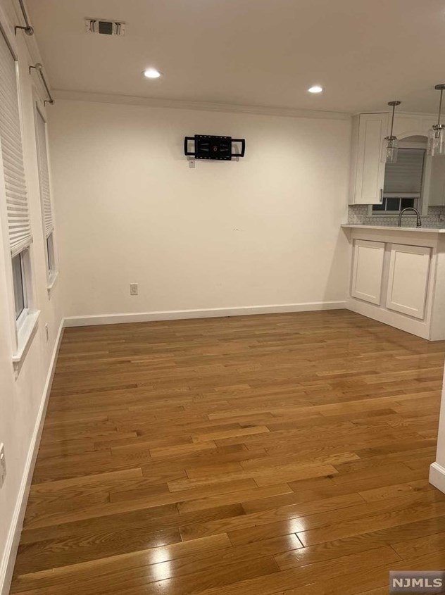 28 Major St #2, Clifton, NJ 07013