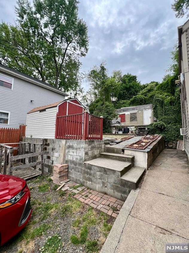 21-23 Cliff St, Paterson, NJ 07522