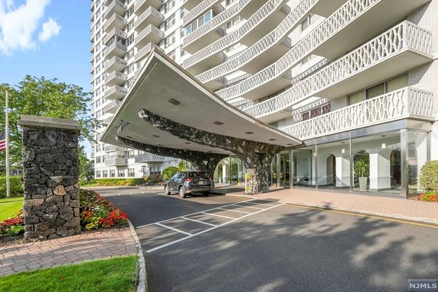 2100 Linwood Ave #5a, West Fort Lee, NJ 07024
