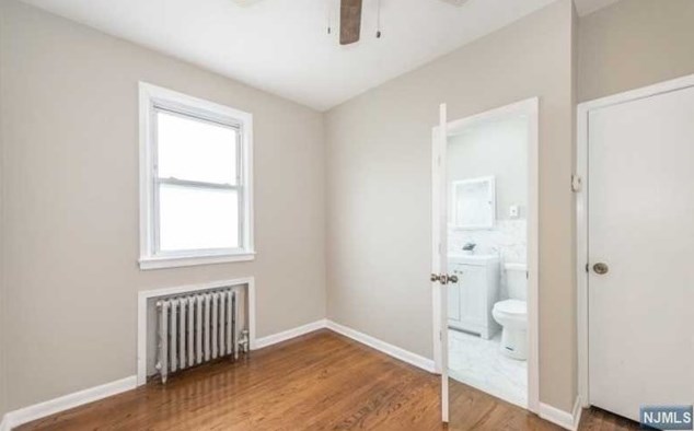 120 Centre St, Nutley, NJ 07110-2828